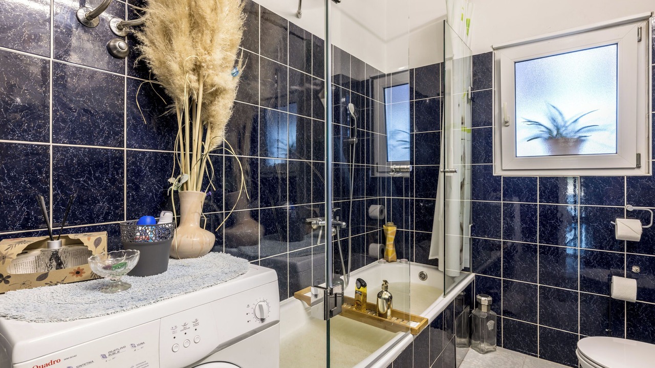 Photo of Bathroom in Opuzen