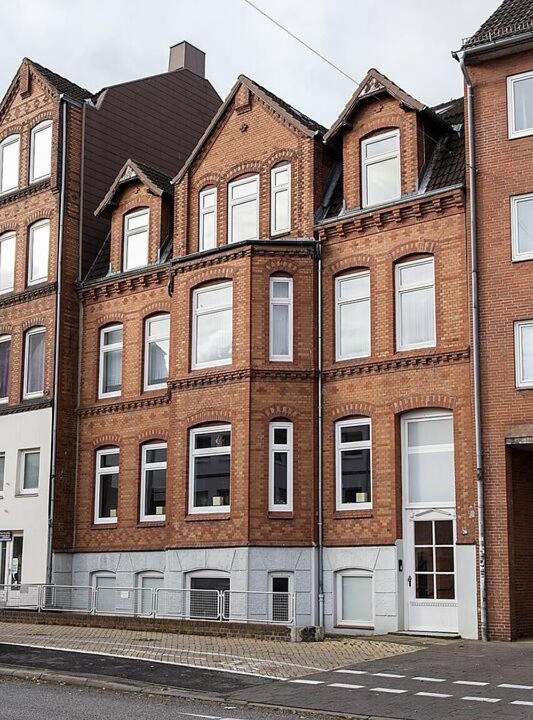 Photo of Buildings in Russee - Hammer