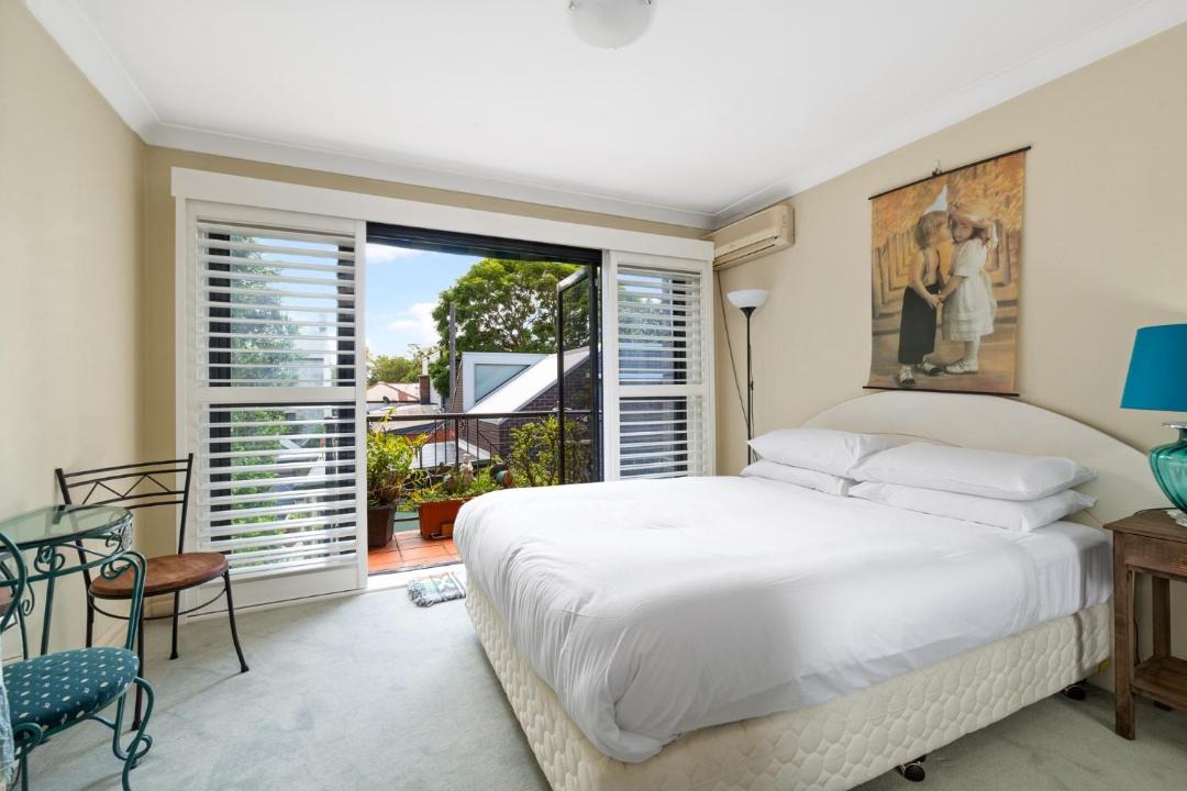Photo of Bedroom in Alexandria