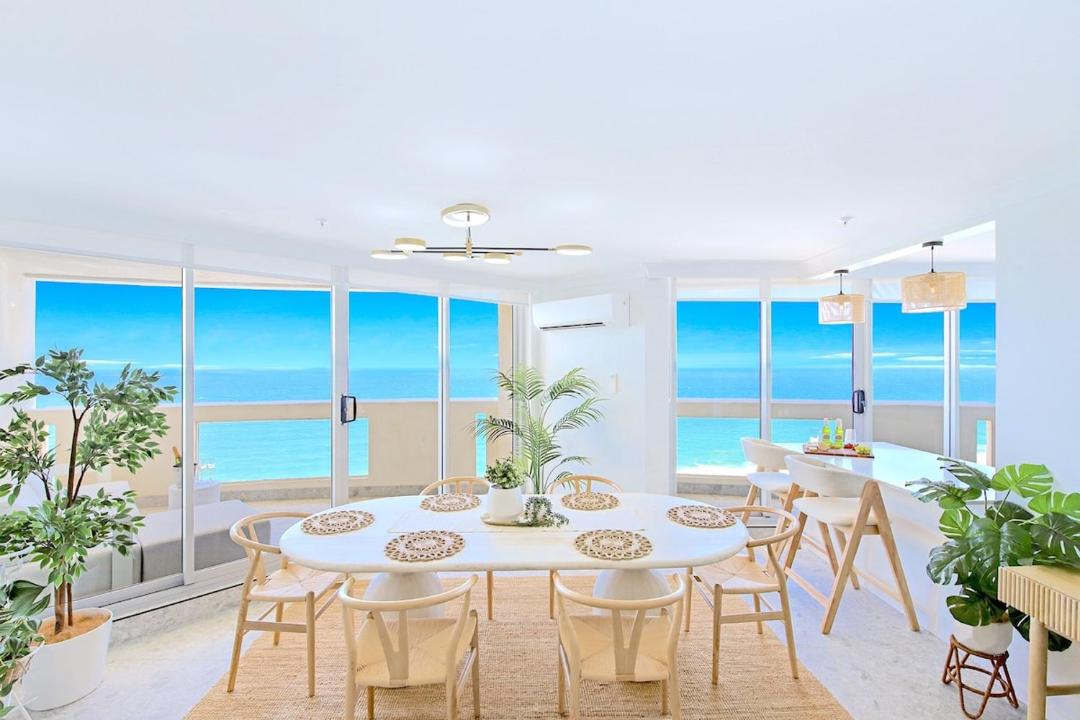 Photo of Others in Surfers Paradise