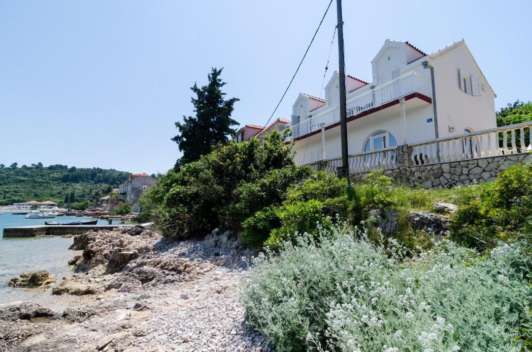 Photo of Others in Kolocep Island