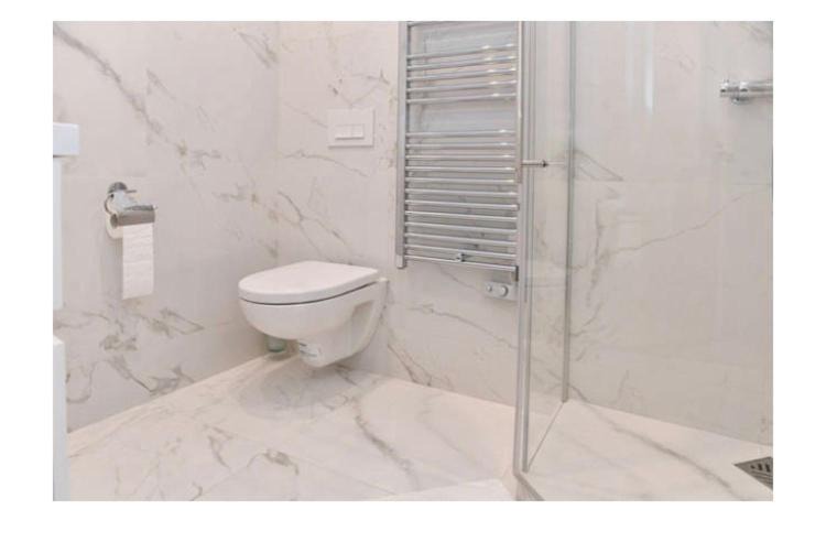 Photo of Bathroom in La Rousse