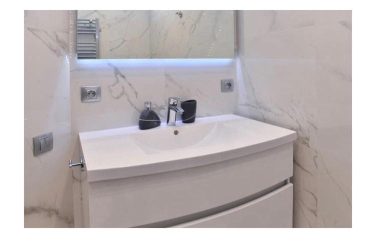 Photo of Bathroom in La Rousse