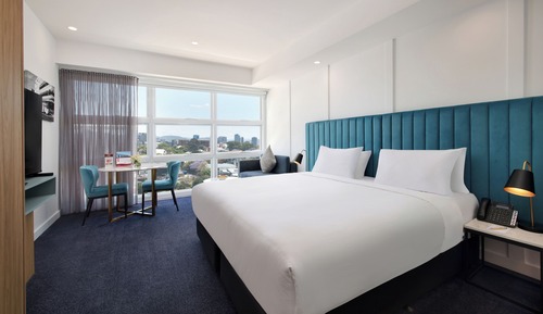 Deluxe Room with City View