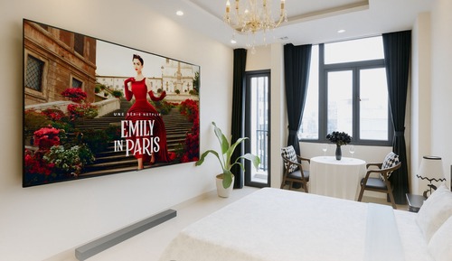 Romantic Room, City View