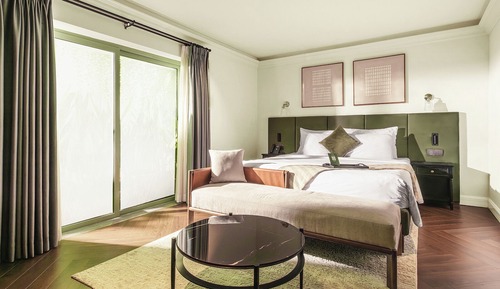 Premier Room