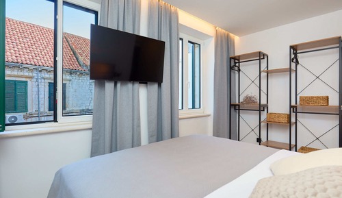 Villa (5 Bedrooms)