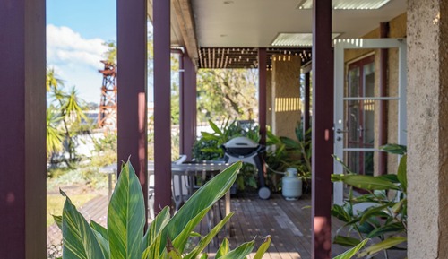 Harbour View Apartments (23C)