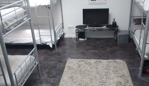 8 Bed Mixed Dorm