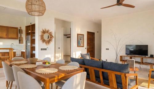 Three-Bedroom Apartment with Ocean View