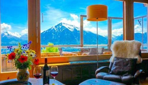Apartment with Lake View