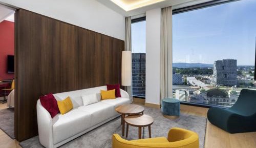 King Suite - High Floor