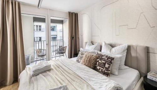 One-Bedroom Apartment with Balcony