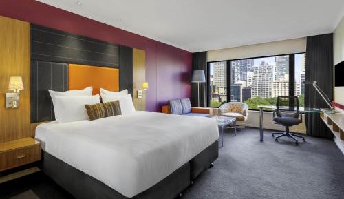 Superior King Room with Hyde Park View