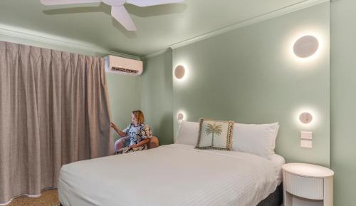 Deluxe Queen Room