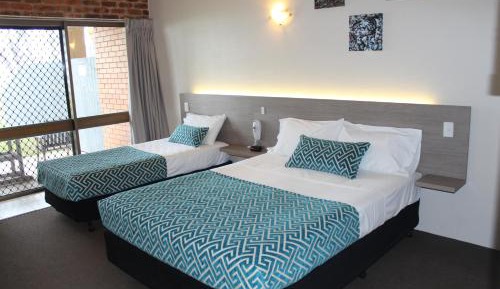 Double or Twin Room with Sea View