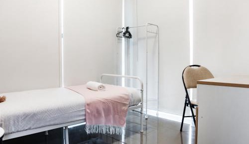 Single Room with Shared Bathroom
