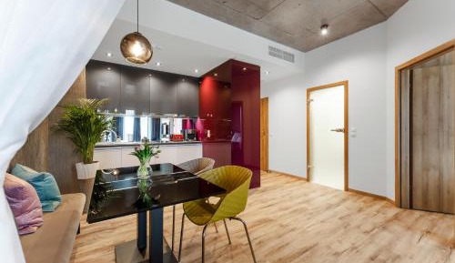 Deluxe Apartment