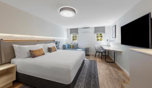 Premium King Room
