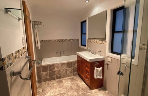 Seaforth House | Beautiful Family home near beaches, bushland and harbour.