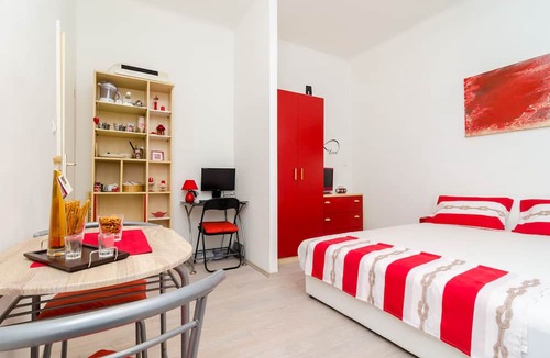 Gruz Apartment | Apartment Caceris
