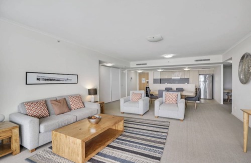Pelican Waters Hotel | Pelican Waters Resort