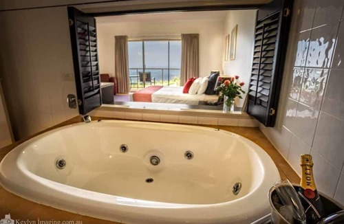 Wongawallan Hotel | Eagle Heights Mountain Hotel