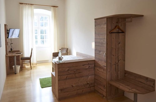 Metzerlen Hotel | Klosterhotel Kreuz