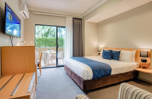 Kangaroo Point Hotel | Il Mondo Boutique Hotel
