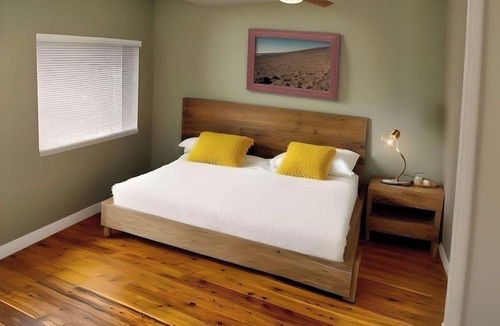 Kingswood Villa | Cheerful 4 Bedroom with free Parking