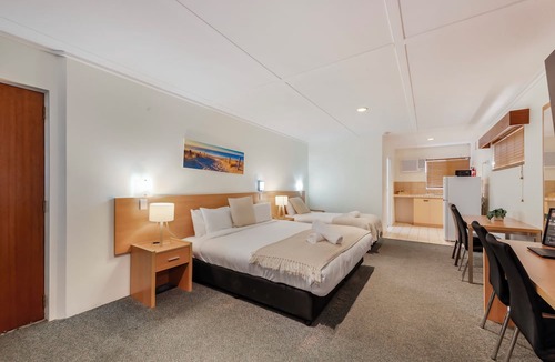 Millbank Hotel | Bundaberg International Motor Inn