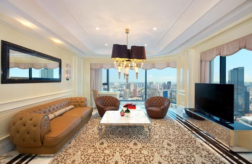 Nguyen Hue Walking Street Hotel | The Reverie Saigon - The Leading Hotels of the World