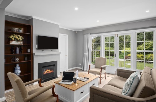 Blackheath Hotel | Parklands Country Gardens and Lodges