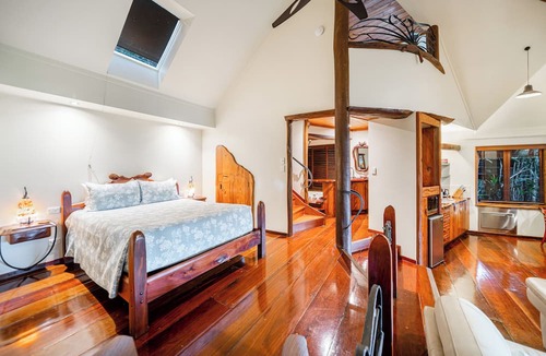 North Maleny Cottage | Secrets on the Lake
