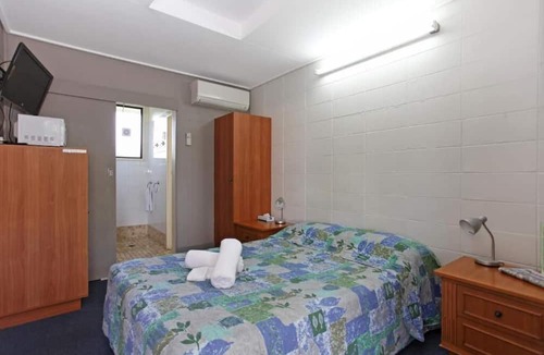 Sarina Hotel | Tandara Hotel Motel