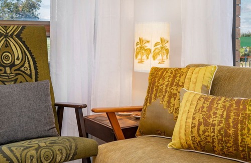 Bilinga Apartment | Lou's Tiki Pad - Beachfront Bilinga - Min. 2 Night Stays!
