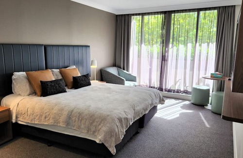 Chatswood Apartment | Lovely Studio in Chatswood CBD