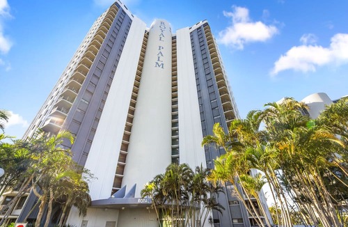 Palm Beach Apartment | Royal Palm 19F- 2Bed with ocean views