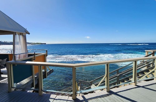 Coogee Apartment | Watch The Sunrise Over Coogee | 2 Bedrooms + Garage