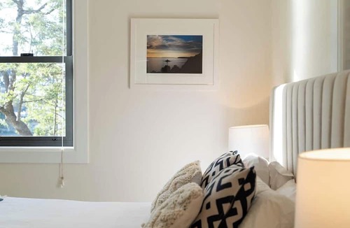 Kirribilli Apartment | Getawayz NSW - 'Reflections' - World Class 360° Sydney Harbour Bridge & Opera House Views