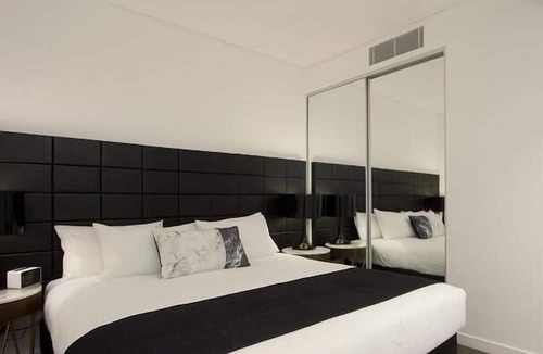 Chatswood CBD Apartment | KOZYGURU Chatswood Luxury Studio