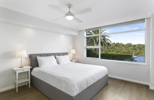 Mosman Apartment | Mosman- RAG05 - Raglan Street - Waterfront 2BR Apartment with Stunning Harbour Views Balcony Near Mosman Ferry