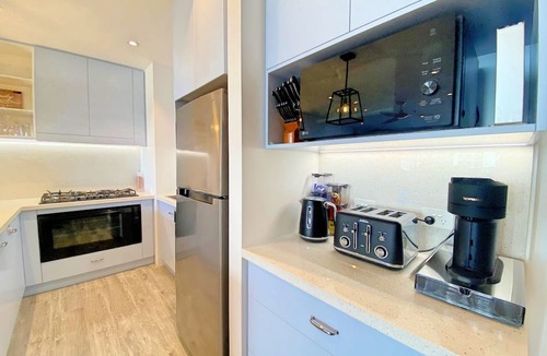 Cronulla Apartment | Ocean View, Lift Access 410 Opposite North Cronulla Beach
