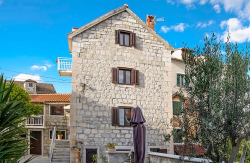 Split Apartment | Apartments Slavica, (14202), Split, hr