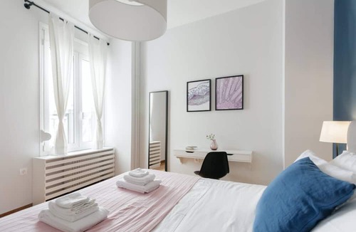Plaka Apartment | Chic and Cosy Flat in Plaka