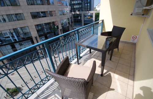 13th District Apartment | Arpad Bridge Apartments