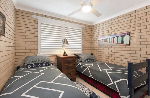 Moffat Beach Apartment | Shipton Lodge unit 3 Moffat Beach QLD