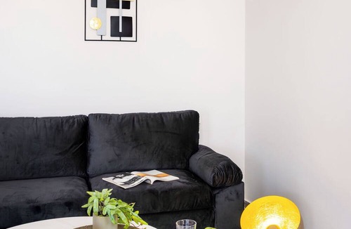 Vouliagmeni Apartment | Seaside Secret by BluPine