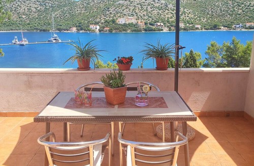 Skrivena Luka Apartment | Apartments Vesna