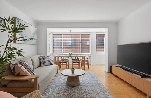 Dee Why Apartment | Dee Why Beachside 2BR with AC | 3min Walk to Beach